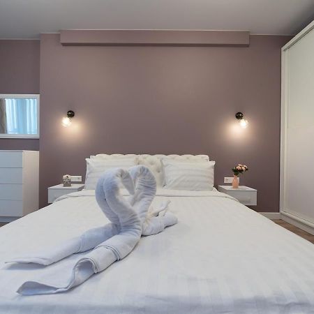 New Modern Apartments. Metro Minskaya Kiev Ngoại thất bức ảnh