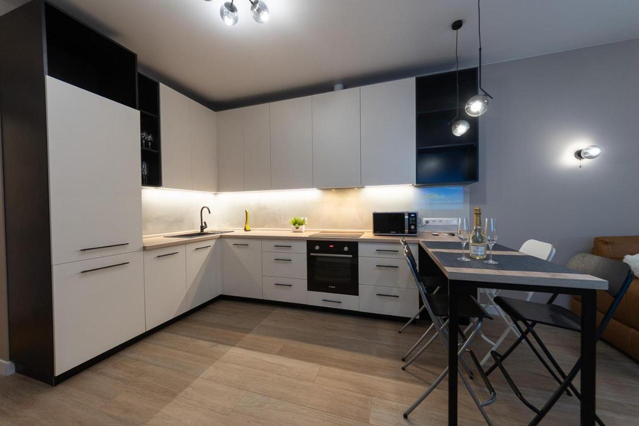 New Modern Apartments. Metro Minskaya Kiev Ngoại thất bức ảnh