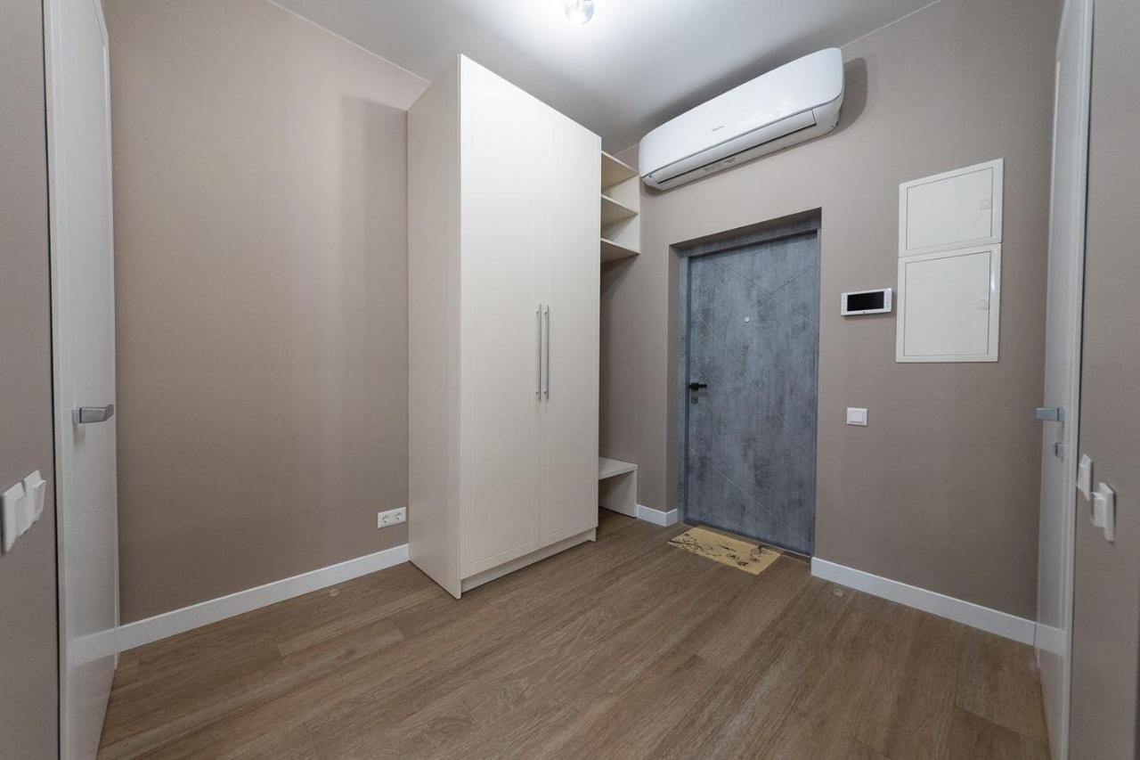 New Modern Apartments. Metro Minskaya Kiev Ngoại thất bức ảnh