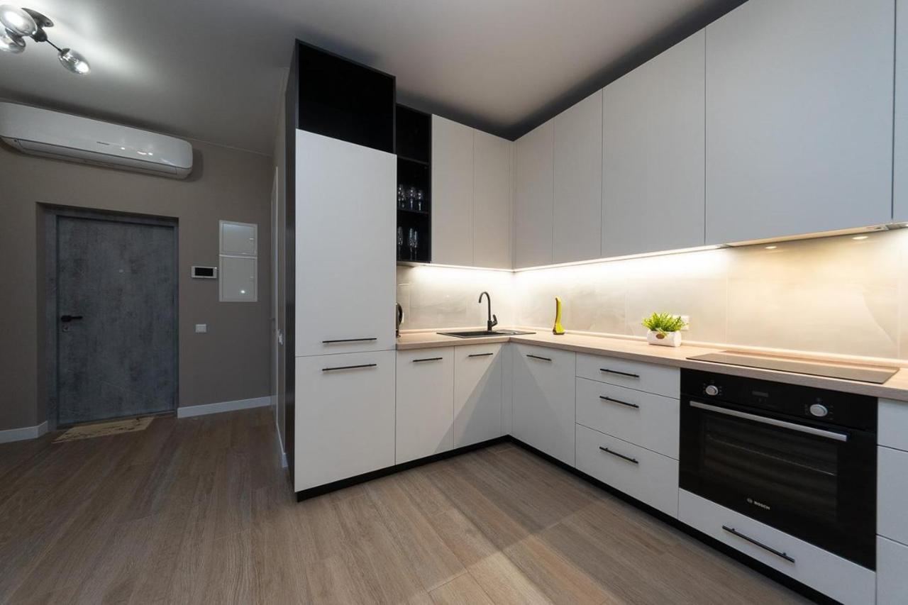 New Modern Apartments. Metro Minskaya Kiev Ngoại thất bức ảnh